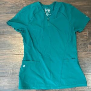 Barco one scrub top XS hunter green